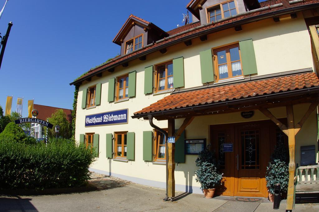 Gasthaus Und Landhotel Wiedmann Eresing ภายนอก รูปภาพ