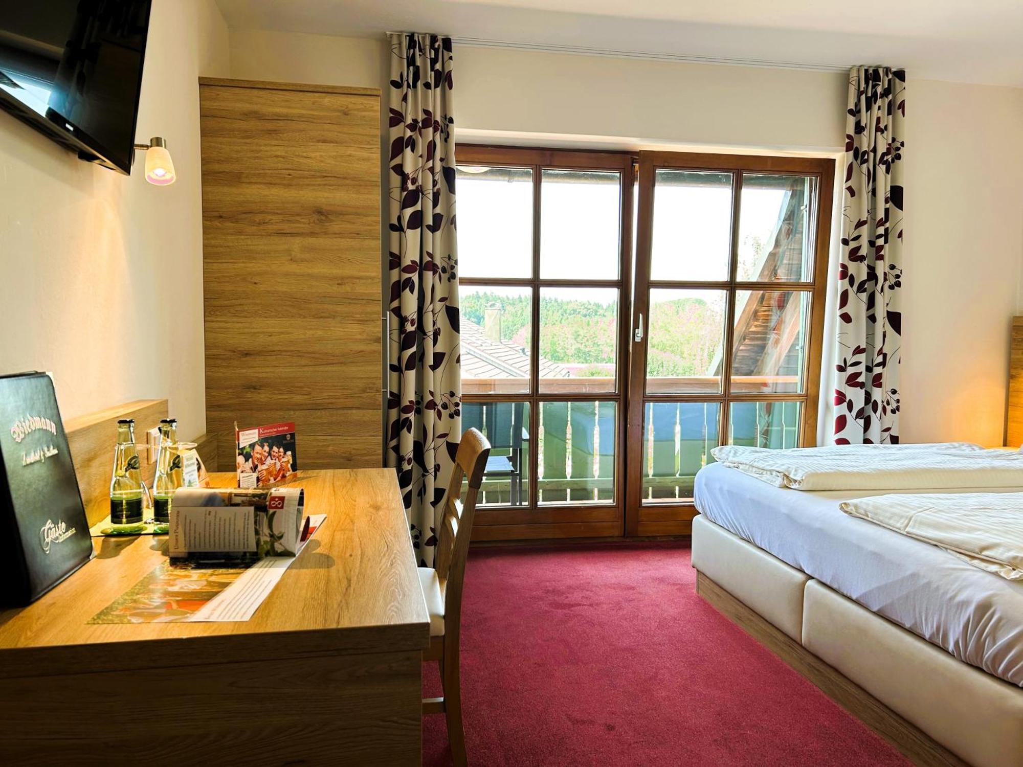 Gasthaus Und Landhotel Wiedmann Eresing ภายนอก รูปภาพ