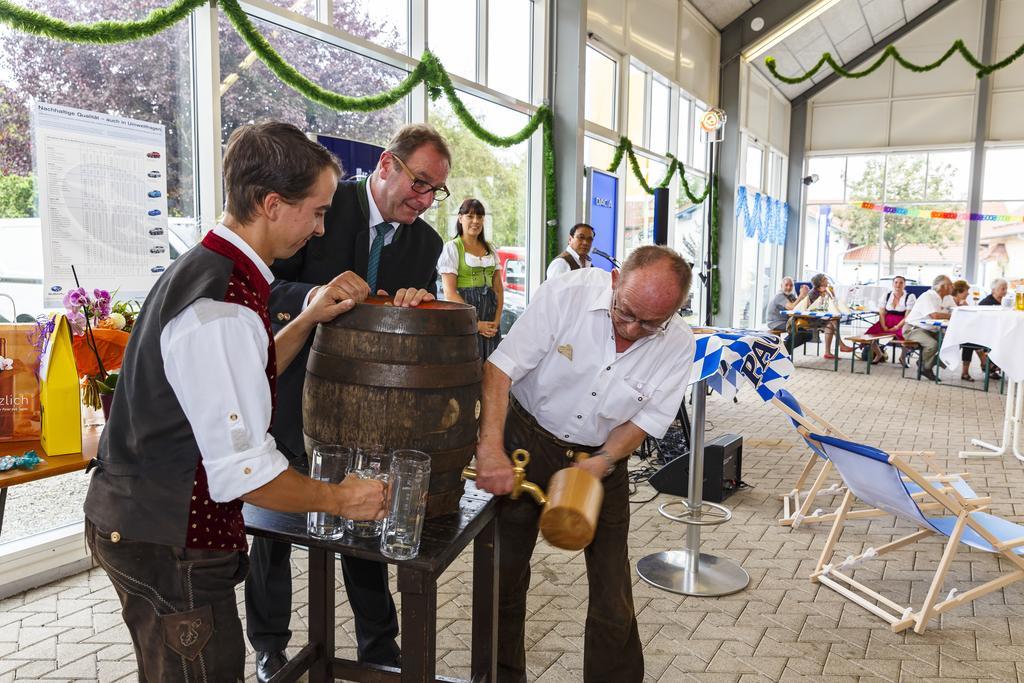 Gasthaus Und Landhotel Wiedmann Eresing ภายนอก รูปภาพ