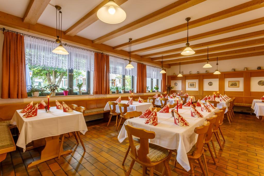 Gasthaus Und Landhotel Wiedmann Eresing ภายนอก รูปภาพ